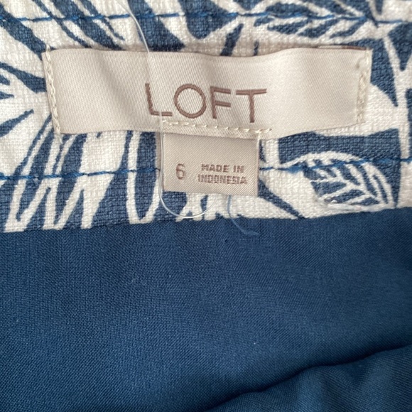 LOFT Blue and White A-line Mini Skirt Resort Wear - Picture 2 of 3